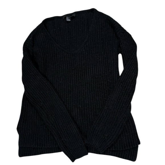 Forever 21 Sweaters - Forever 21 Black V-Neck Knit Sweater